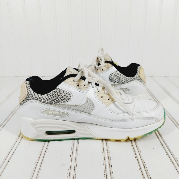 Nike Air Max 90 SE 2 White Platinum Tint Lace Up Sneakers A839 - Picture 2 of 12